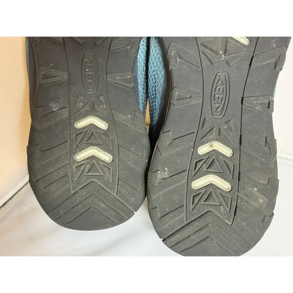 KEEN Wanduro Speed Hiking Trail Shoes Kids Size 6 Blue Lightweight Mesh Cap Toe